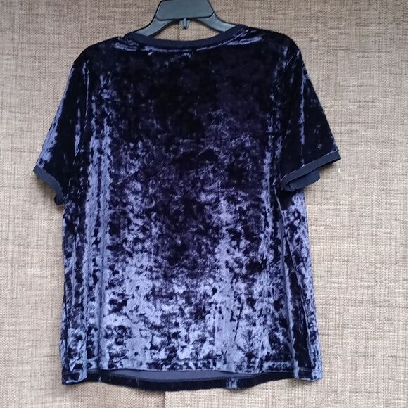 Velvet Short Sleeve Top in Dark Violet - Picture 4 of 4